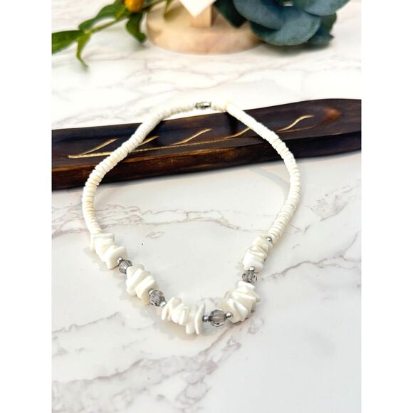 Vintage Puka Shell & Glass  Choker Necklace - Picture 1 of 5